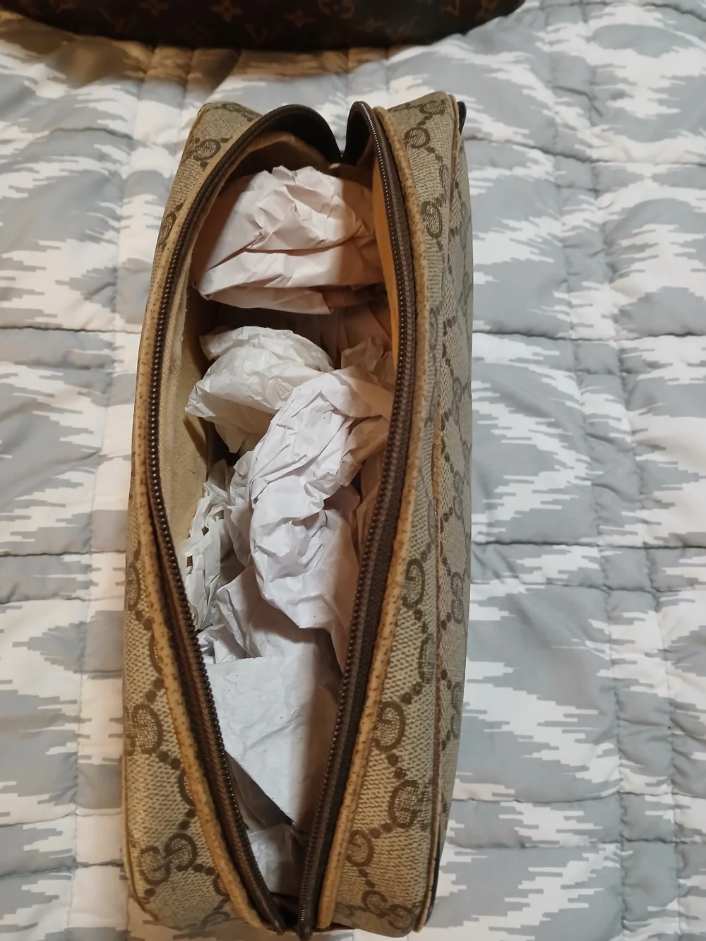 Gucci Tan Brown GG Supreme Canvas  Toiletry Case